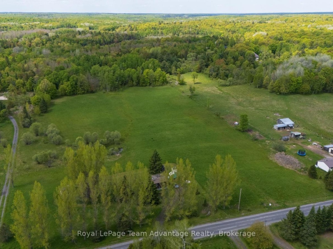 13 LAKESIDE DRIVE, McKellar