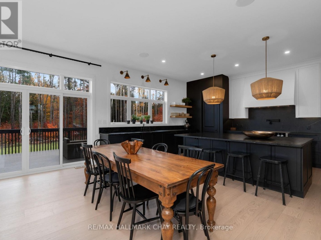 72 GEORGIAN GRANDE DRIVE, 