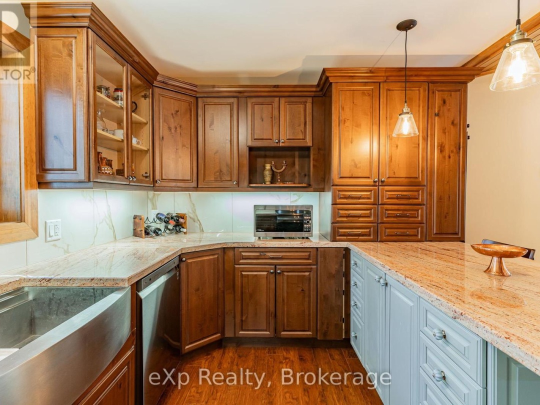 35 KEEFER STREET, 