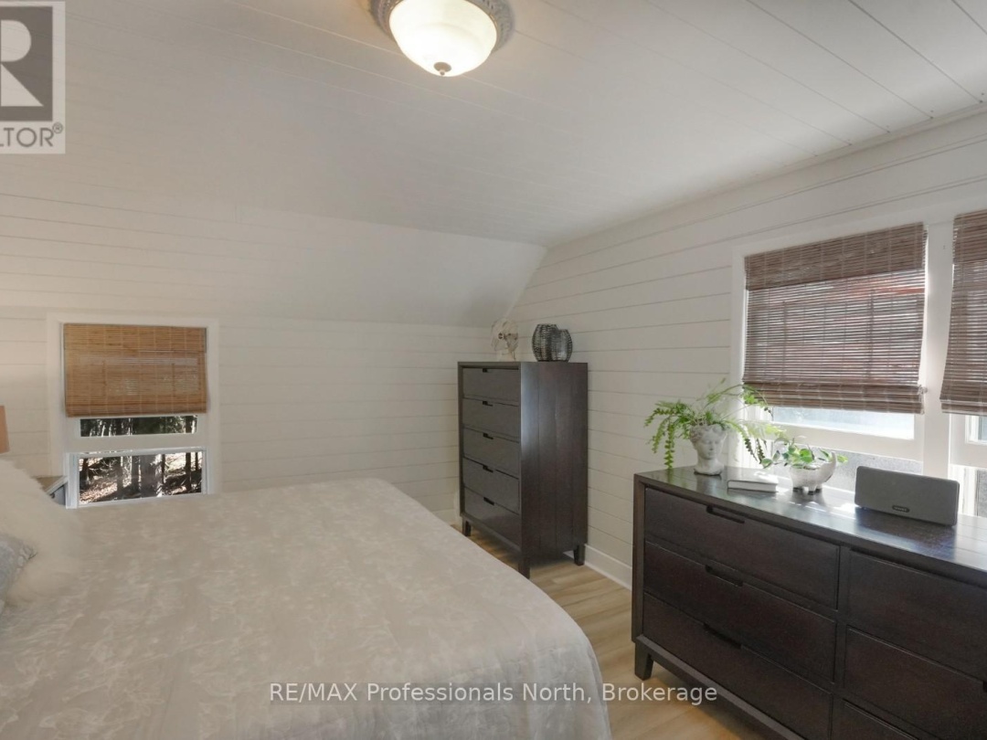 1005 OSGOODE ROAD, 