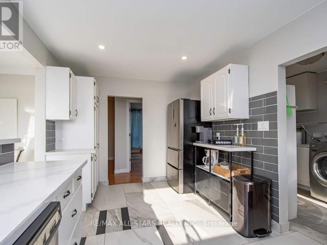 122 FENELON DRIVE, 