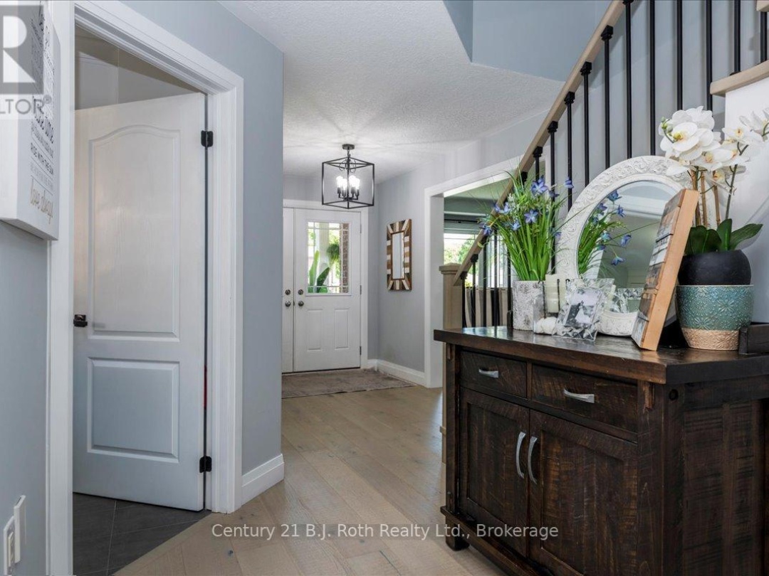 4 SHEPPARD DRIVE, 