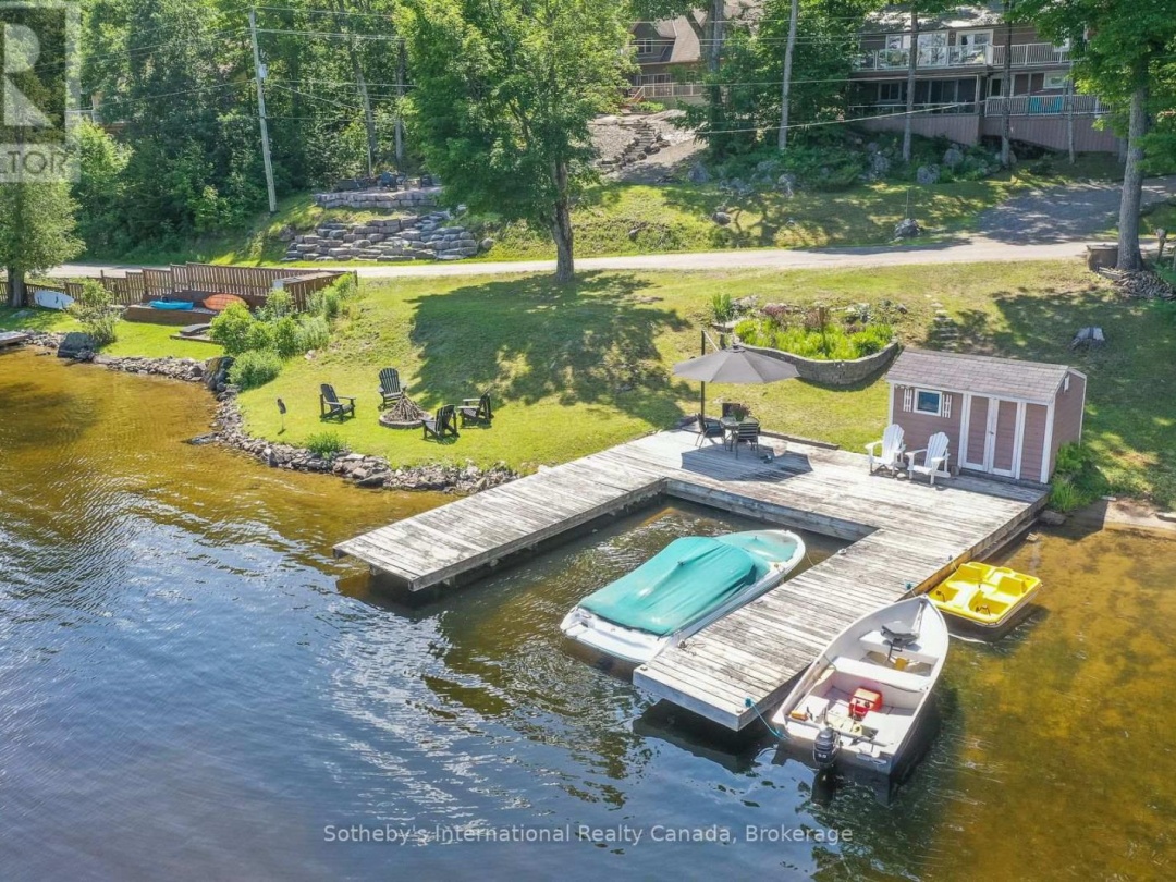 1062 BRADLEY ROAD, Lake Muskoka