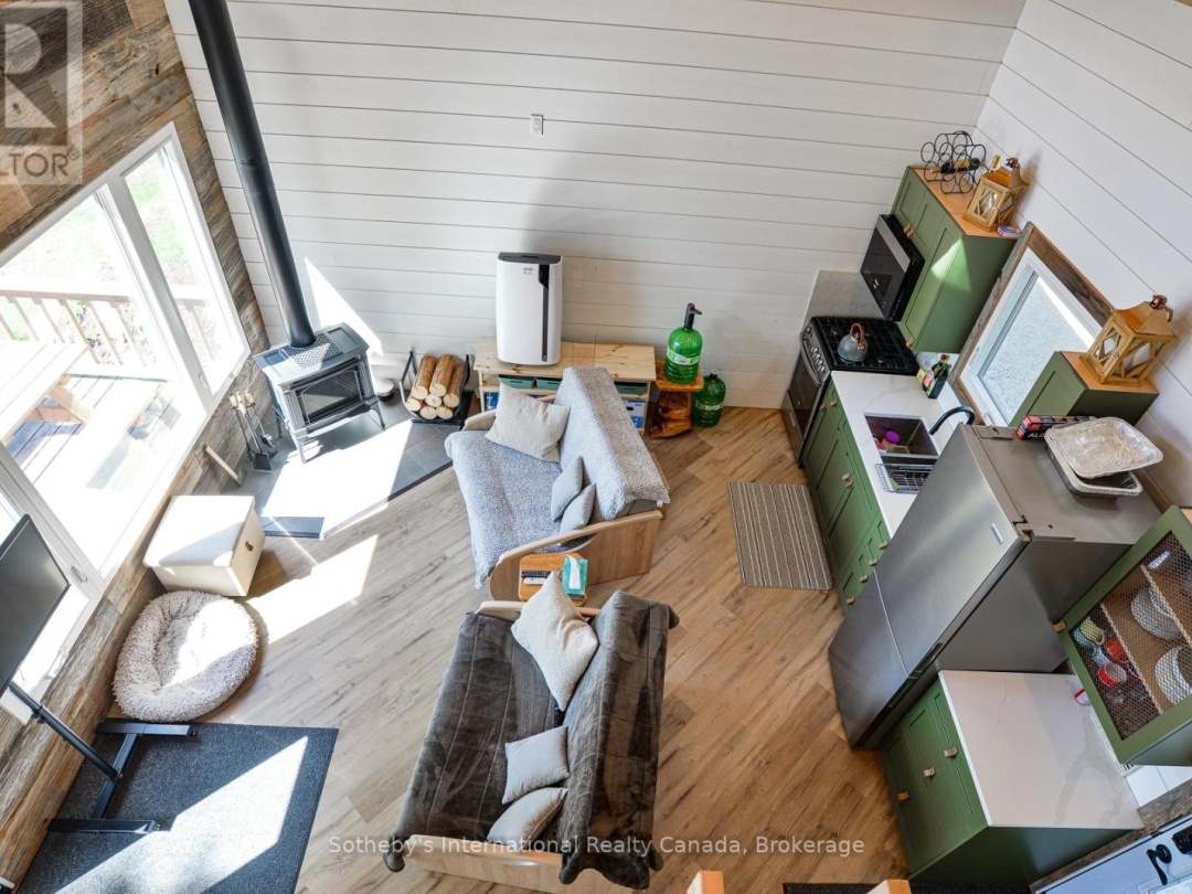 1211 PLUTO TRAIL, 