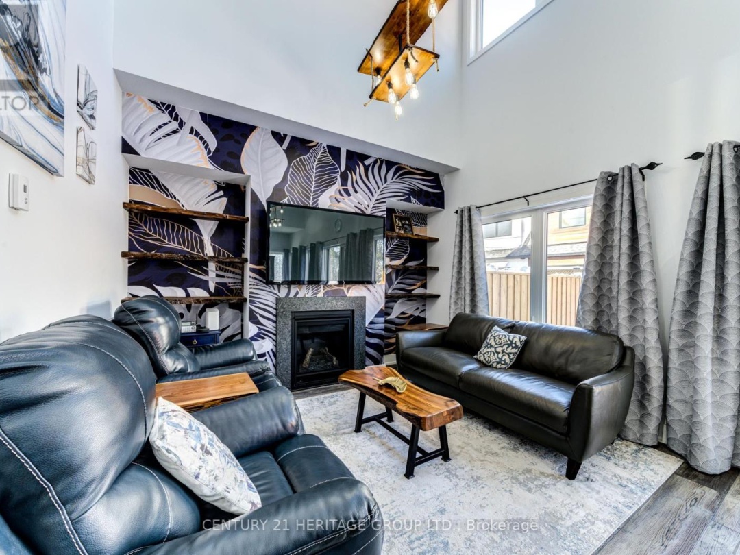 44 Ruby Crescent, Lake Simcoe
