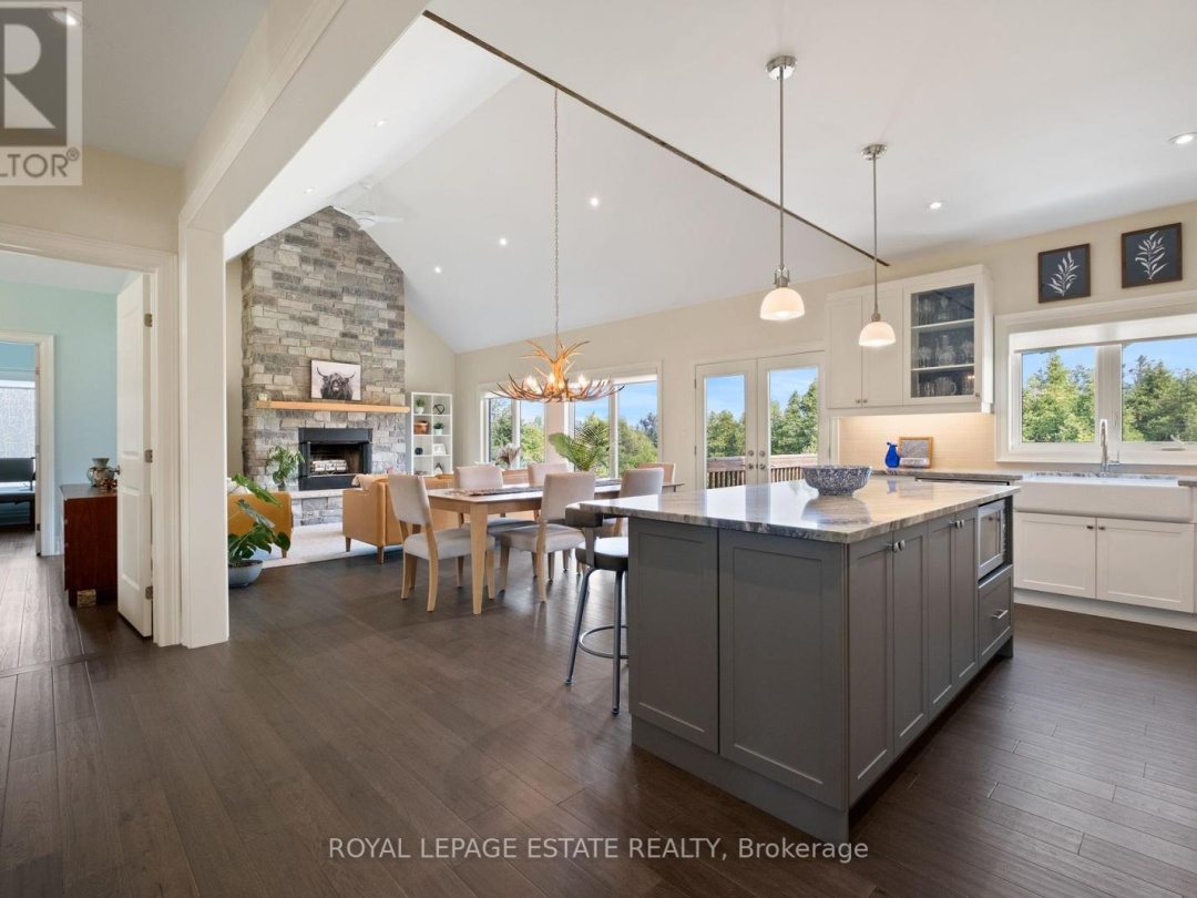 3 GEORGIAN GRANDE DRIVE, 