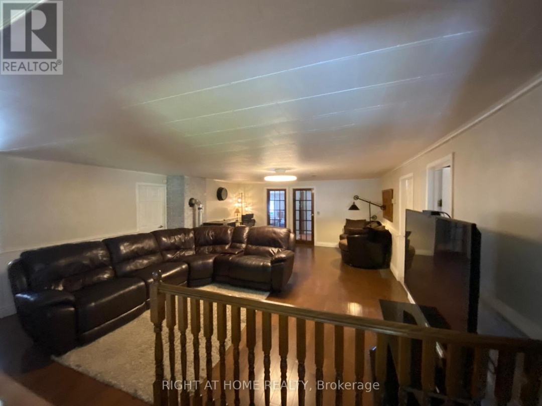 1725 Earl Haid Avenue, Severn Lake