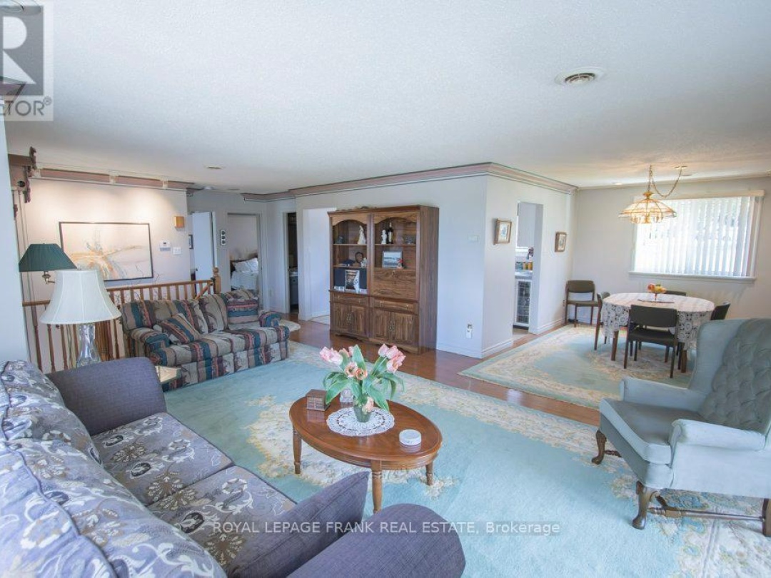 357 THE CAPTAINS CORNERS, 