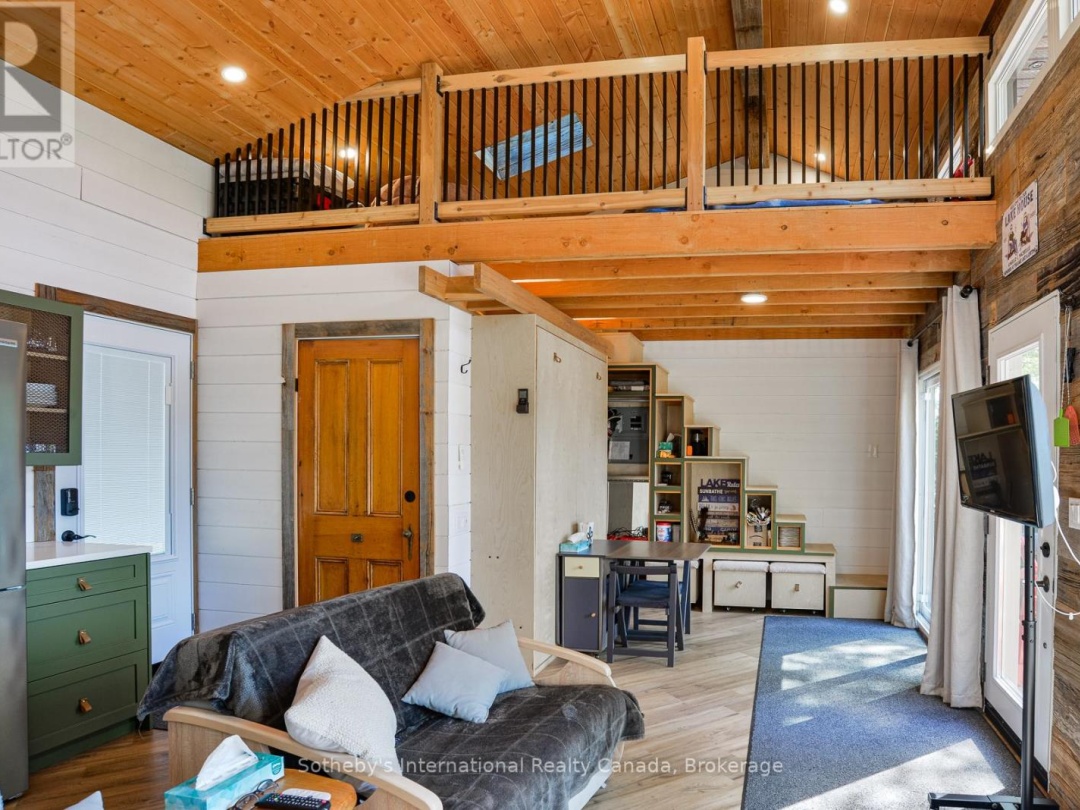 1211 PLUTO TRAIL, 