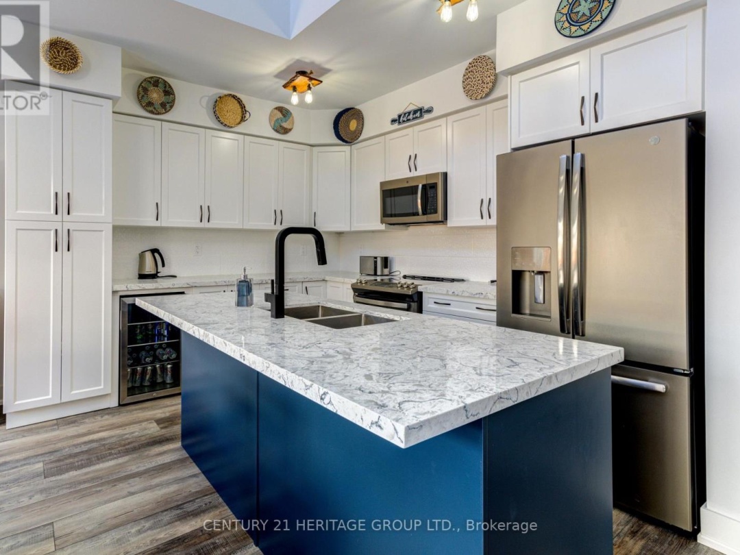 44 RUBY CRESCENT, 