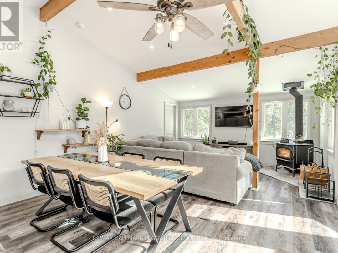 1710 Sandhill Road, Tay