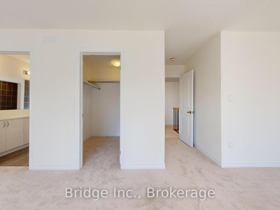 12 HILLCROFT WAY, 