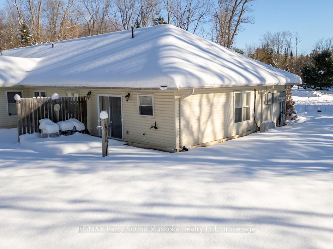 17 - 25 SEGUIN PLACE, 