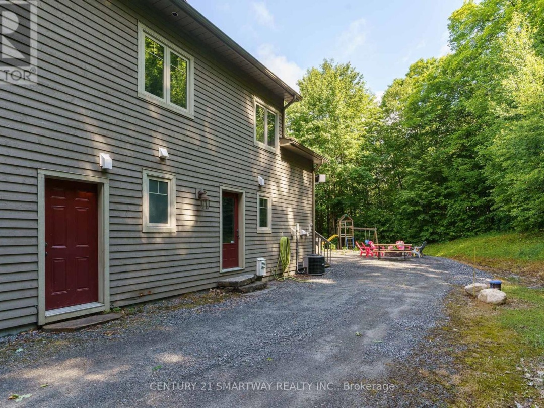 1066 TALLY-HO WINTER PARK ROAD, 