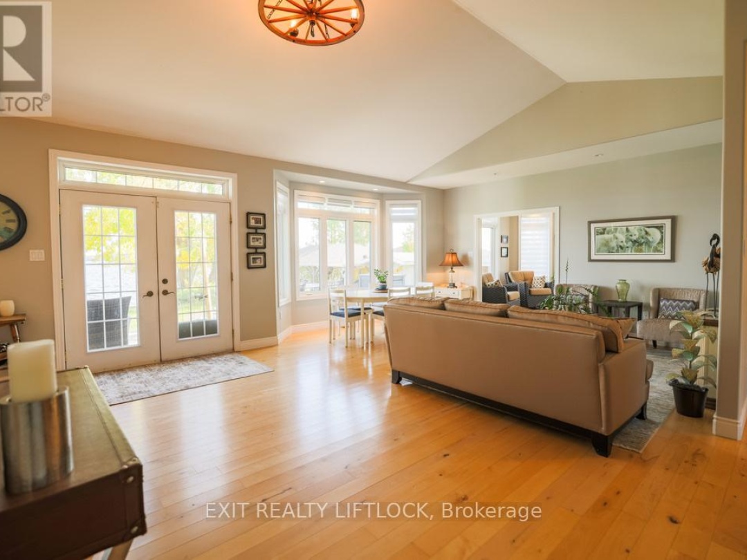 129 STINSON'S BAY ROAD, 