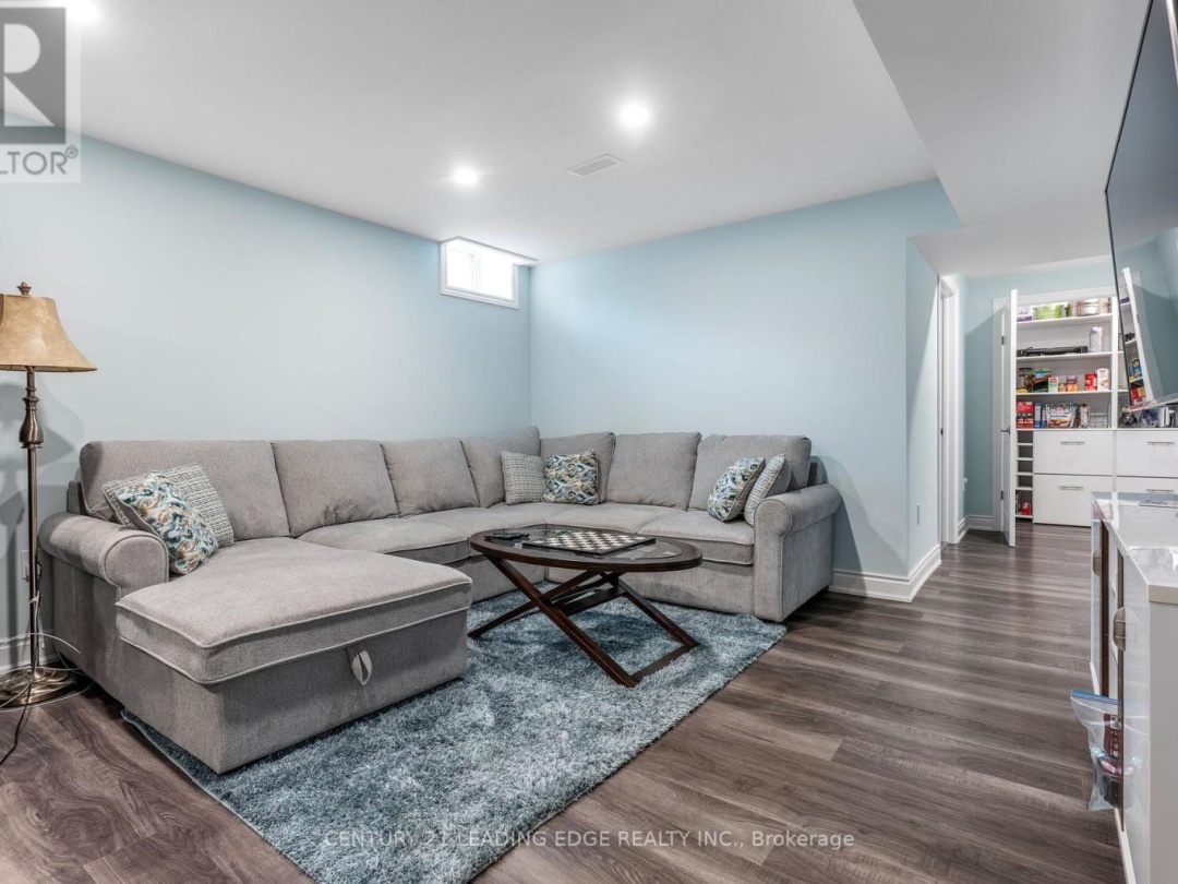 28 WINDOVER DRIVE, 