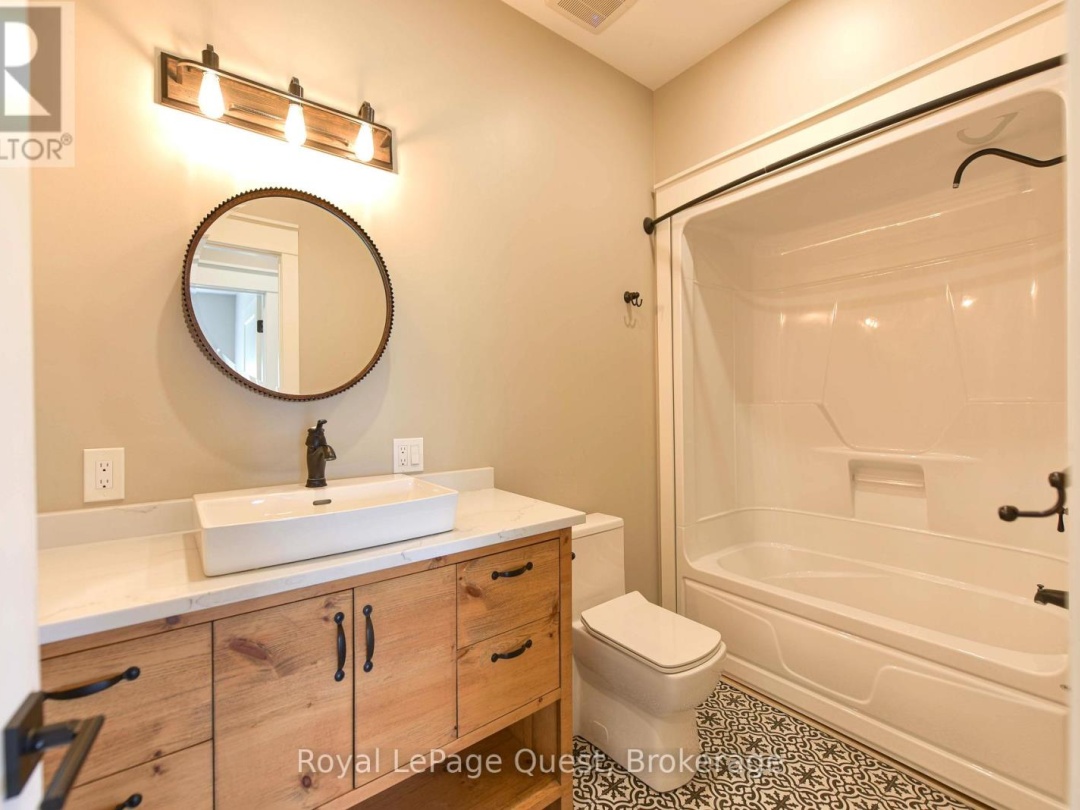 7761 MCARTHUR SIDE ROAD N, 