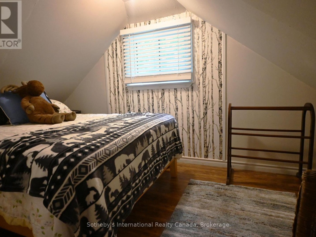 28 PINEWOOD ROAD, 