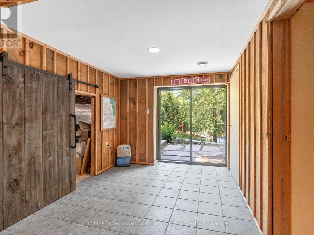 1976 REDKENN ROAD, 