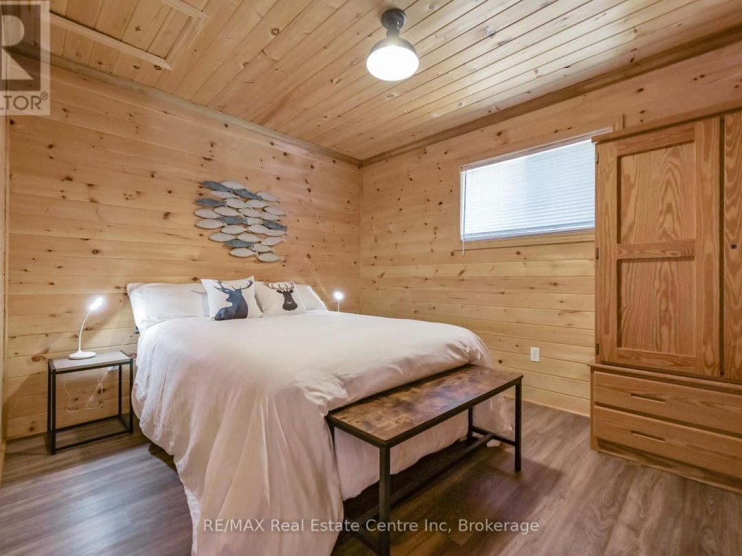 22 SOUTH CRANE LAKE ROAD, 