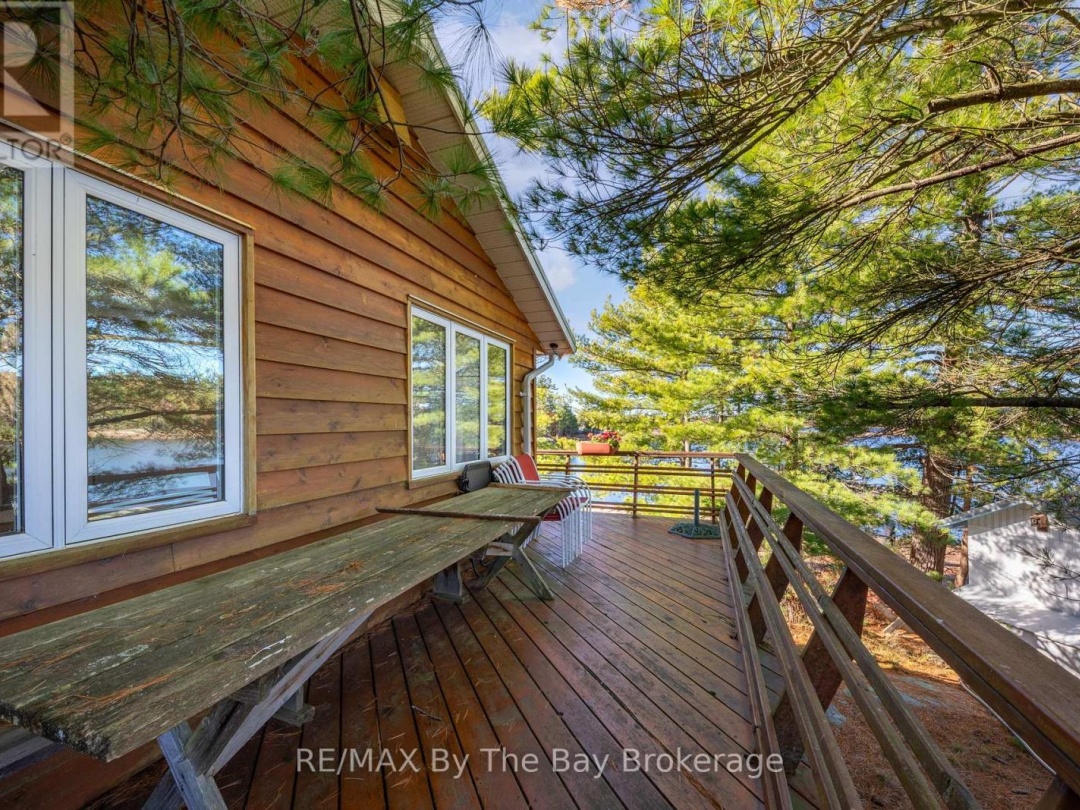 2 ISLAND 2890, Georgian Bay