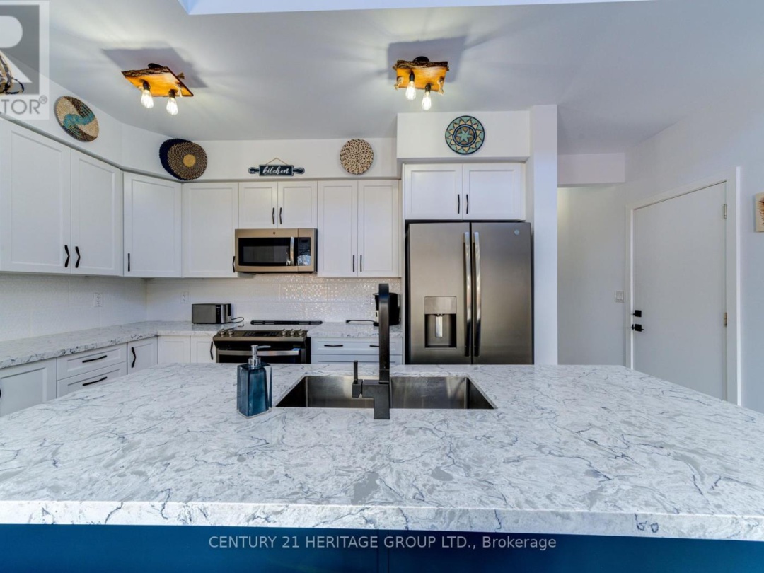 44 RUBY CRESCENT, 