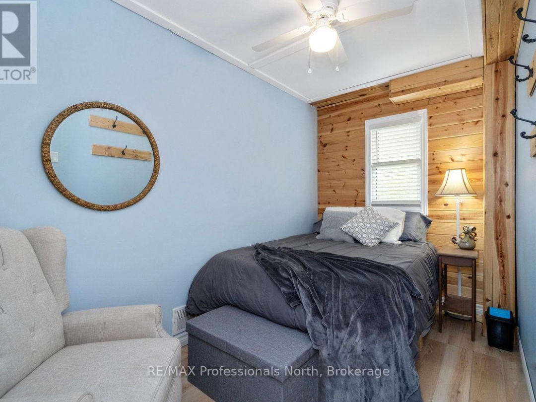 1059 TIFFANY LANE, 
