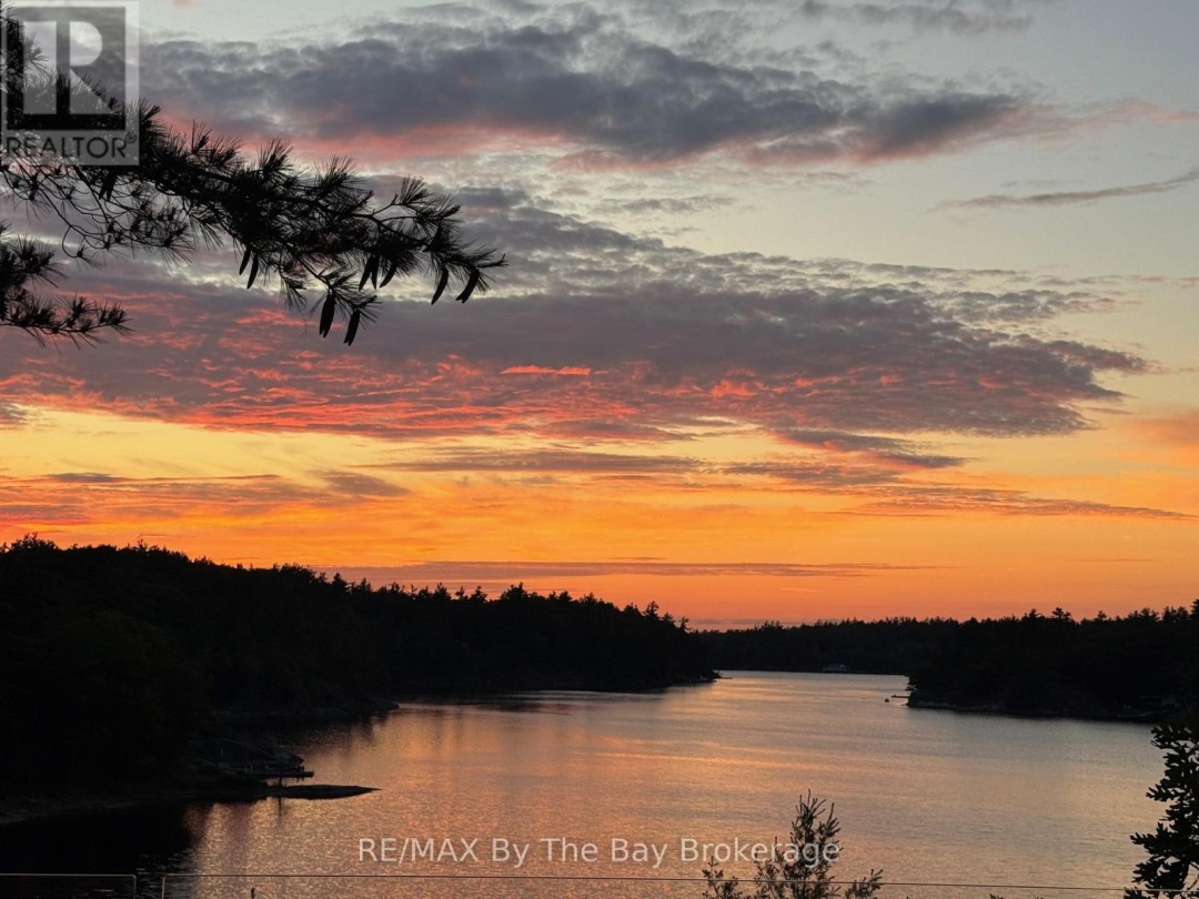 3688 IS 1810, BONE IS, Georgian Bay