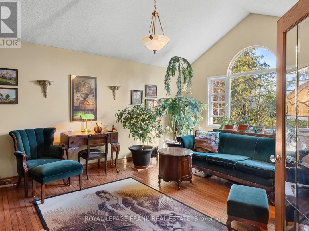 2269 THURSTONIA ROAD,
