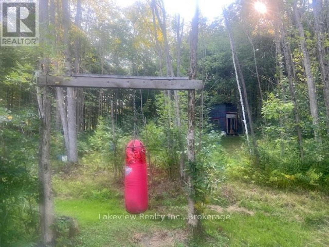 1078 SOUTH KAHSHE LAKE ROAD E, 