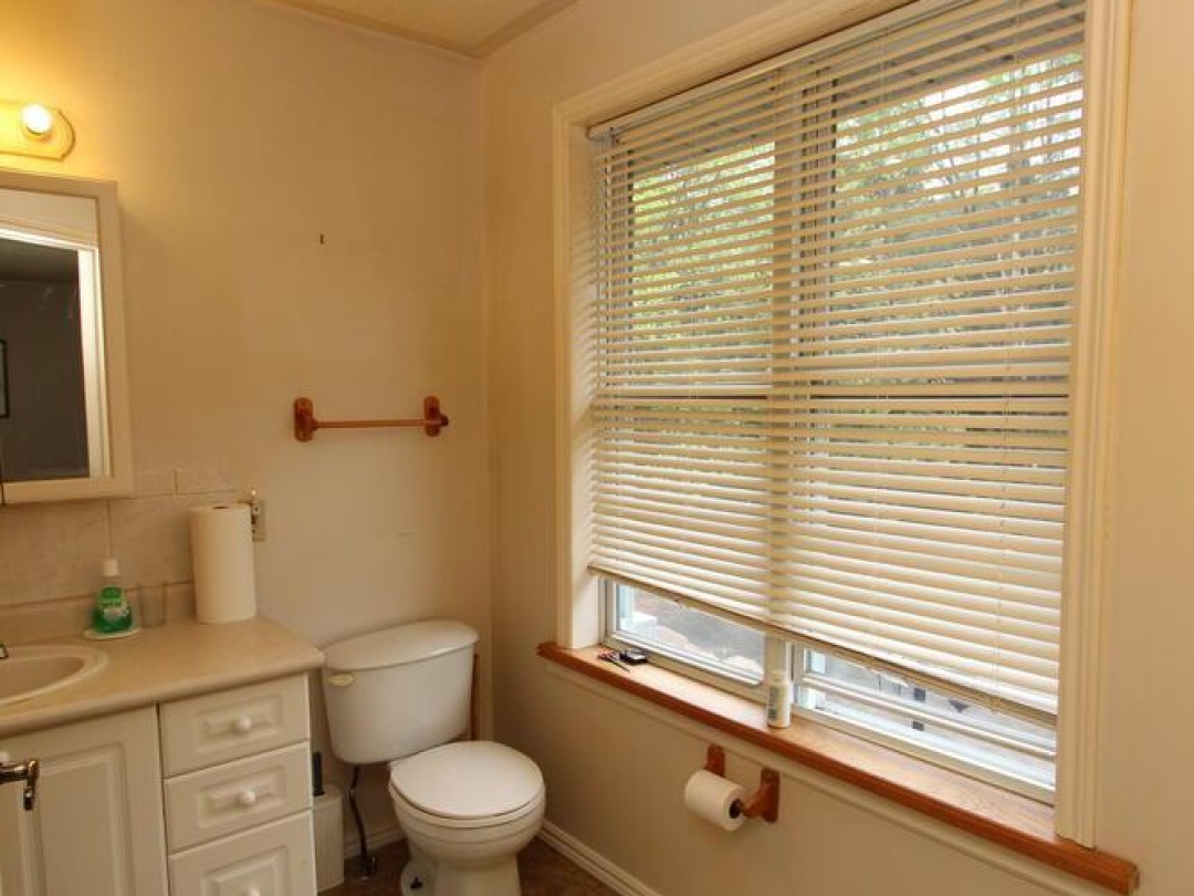 33 TATES BAY ROAD, 