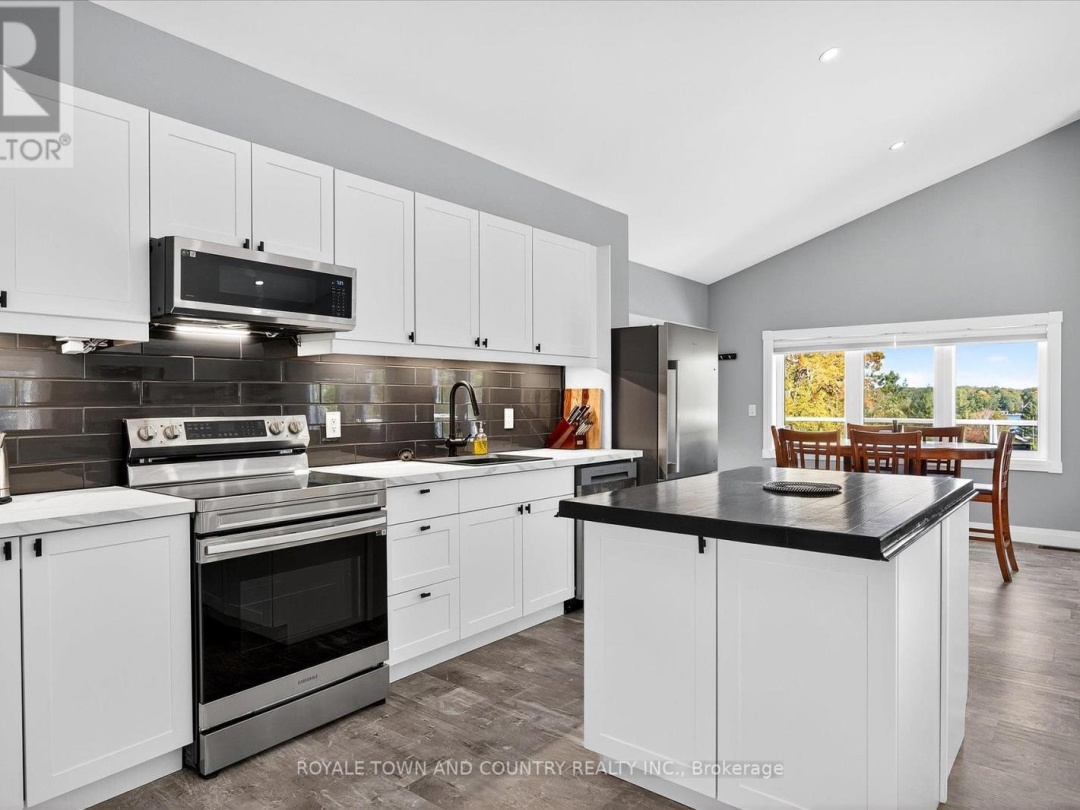 9 LYTLE LANE, 