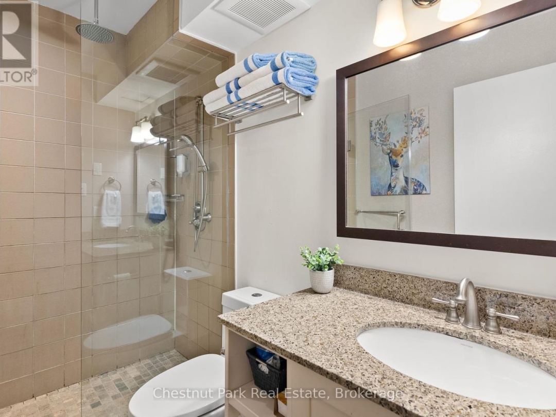 52 107 1235 Deerhurst Drive, Peninsula Lake