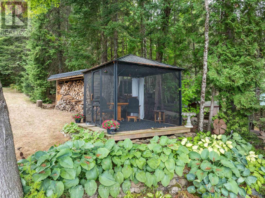 1528 DIGNAN ROAD, 