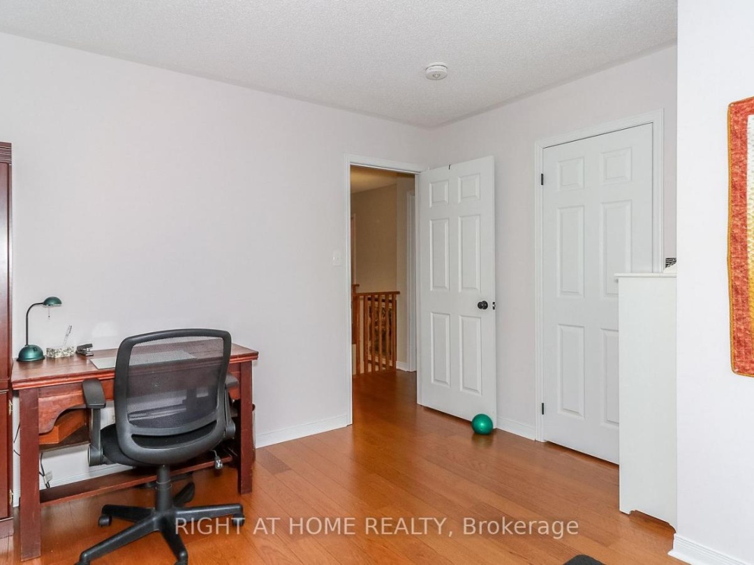 28 Masters Crescent, Georgian Bay
