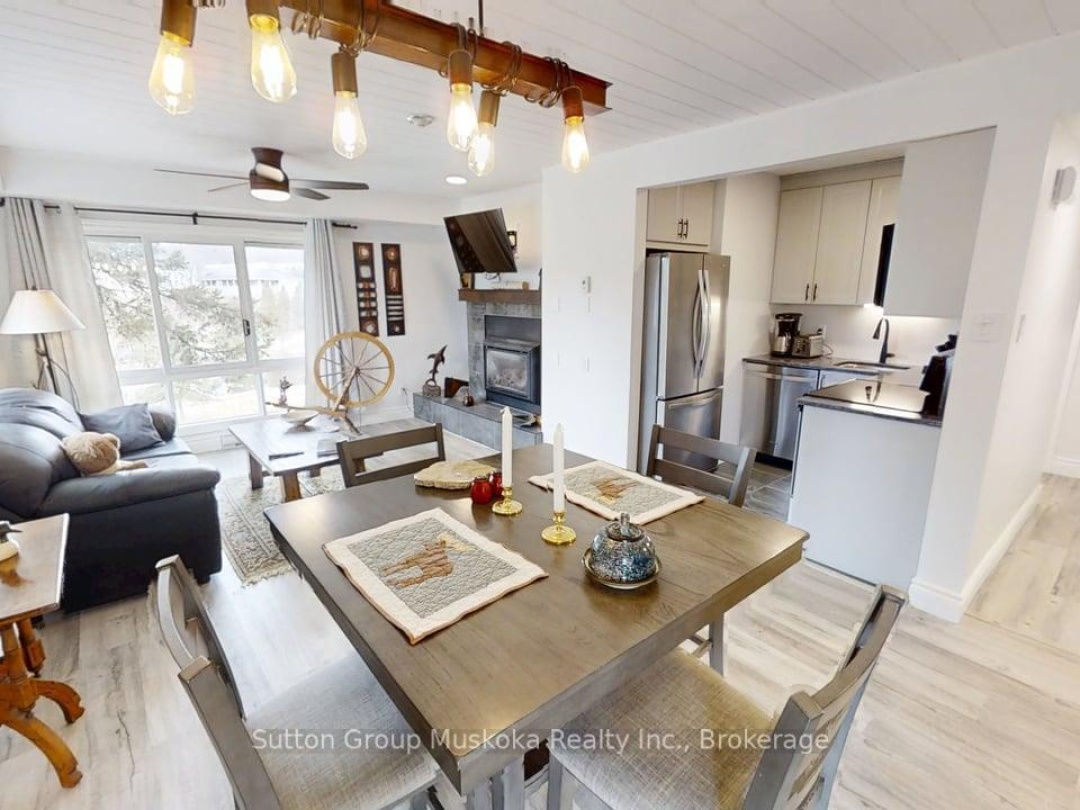 28 101 Tennisview Complex Deerhurst Drive, Peninsula Lake