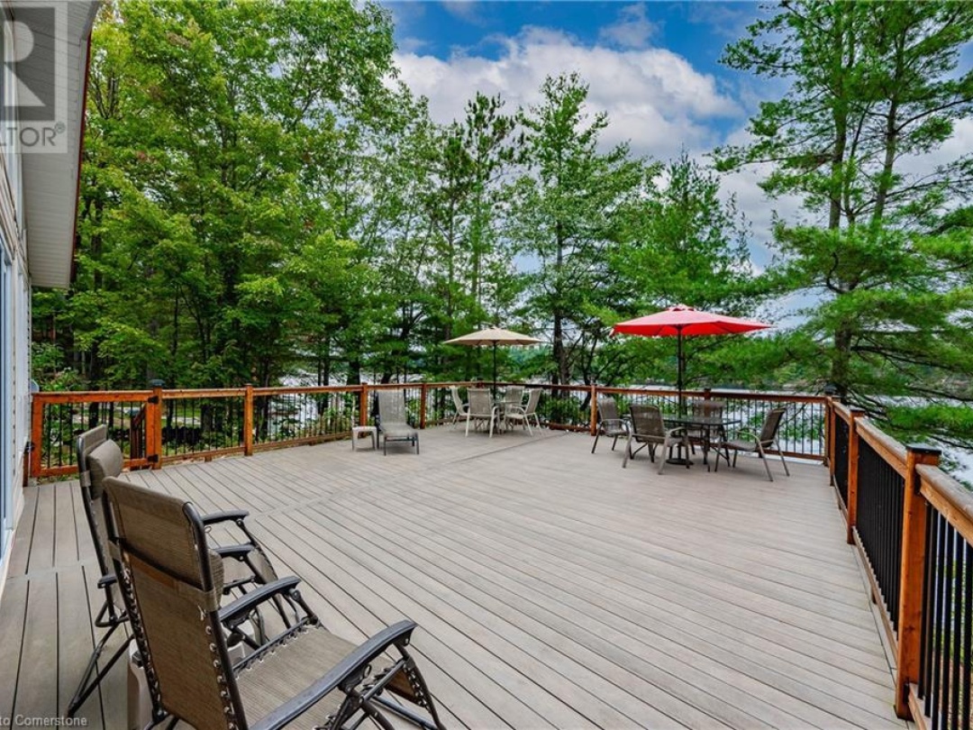 1076 Thanksgiving Rock Way, Kahshe Lake
