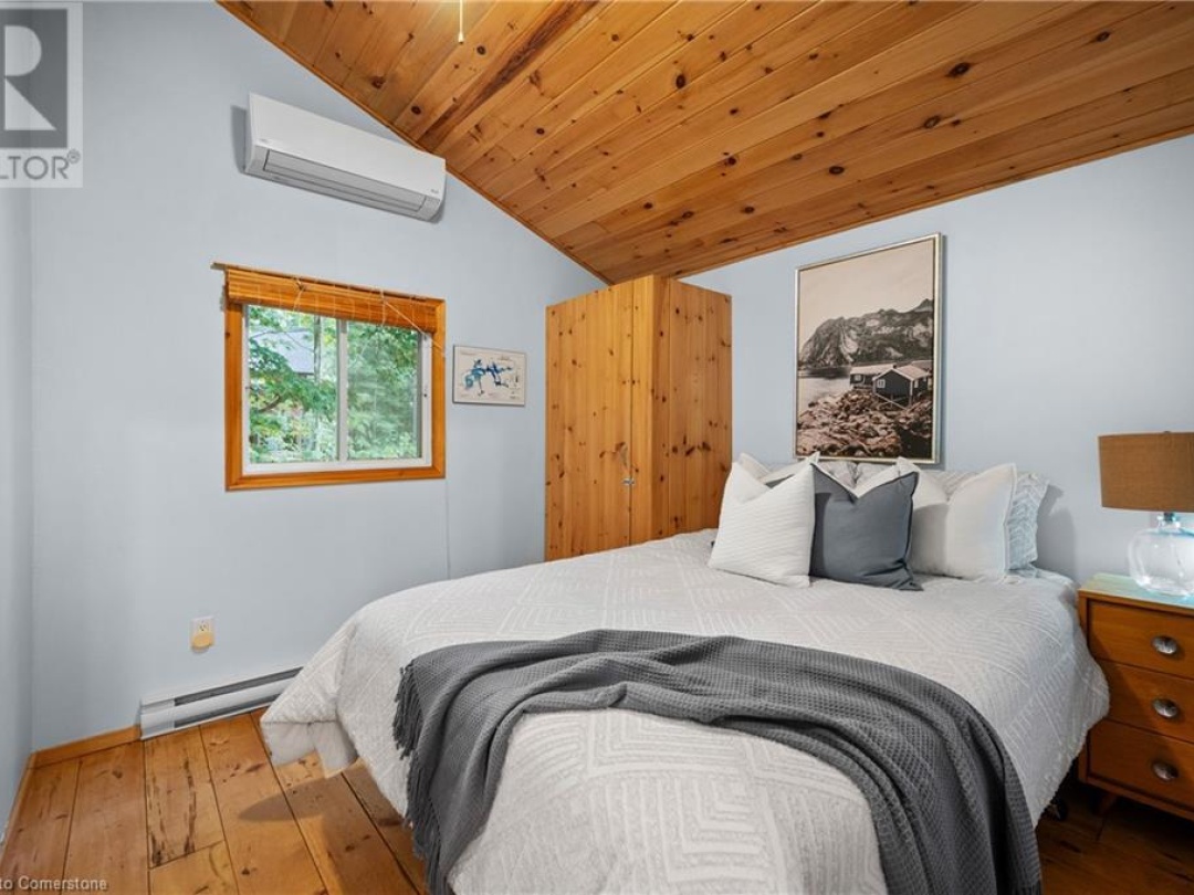 1076 Thanksgiving Rock Way, Kahshe Lake