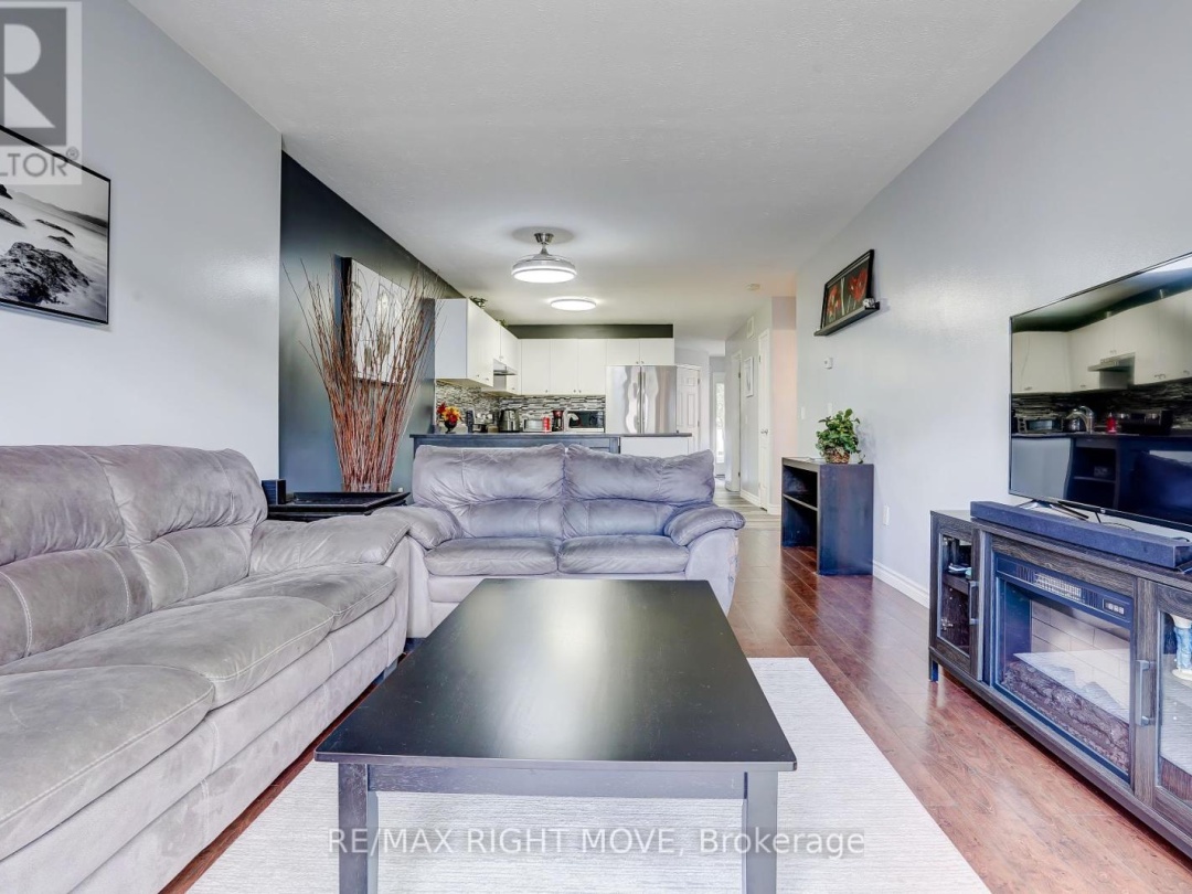 32 JULIA CRESCENT, 