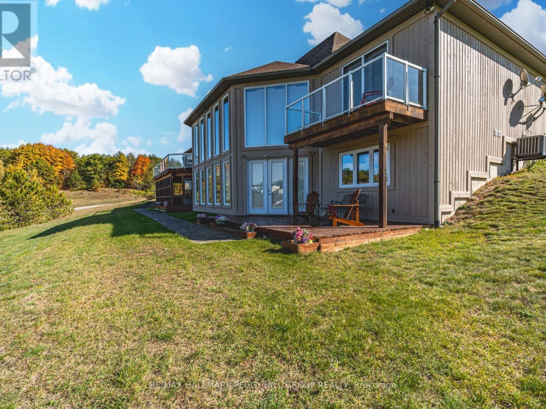 1372 DIVISION ROAD E, 