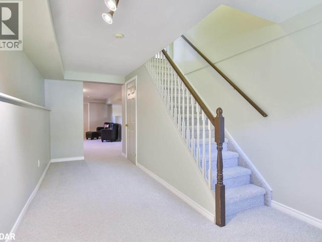 3 MAPLE Gate, 