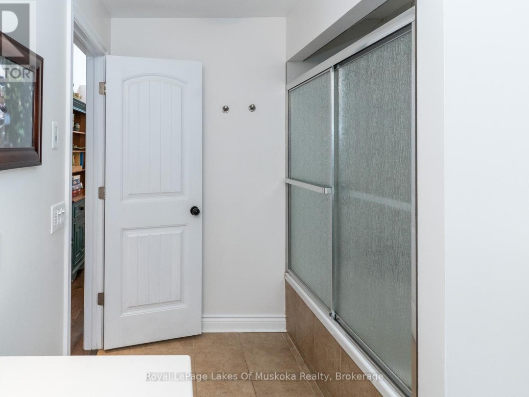 49 PINETREE ROAD, 