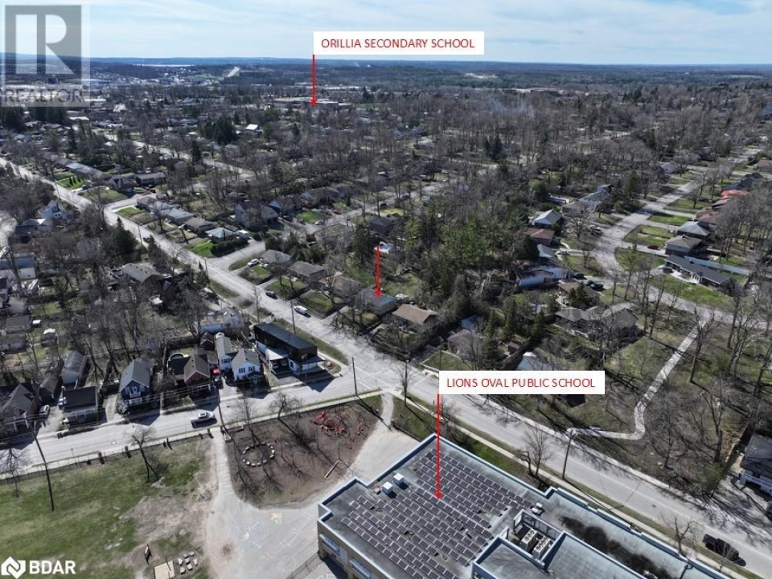 48 Brant Street W, Orillia