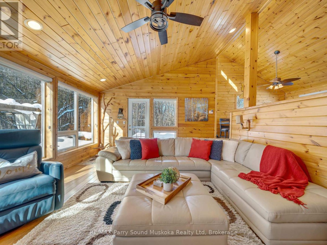 587 CENTRE ROAD, Manitouwabing Lake