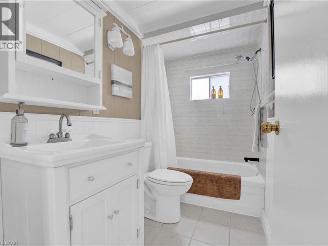 1220 PORTAGE LAKE Road, 