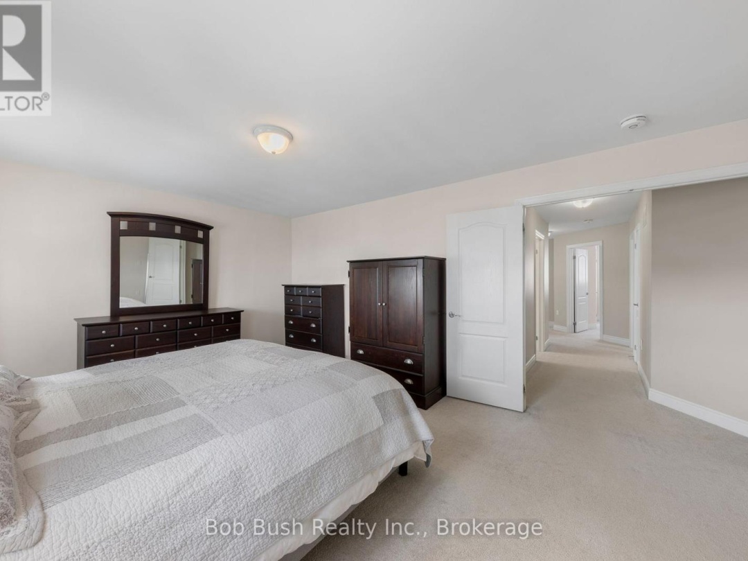 3067 Monarch Drive, Orillia