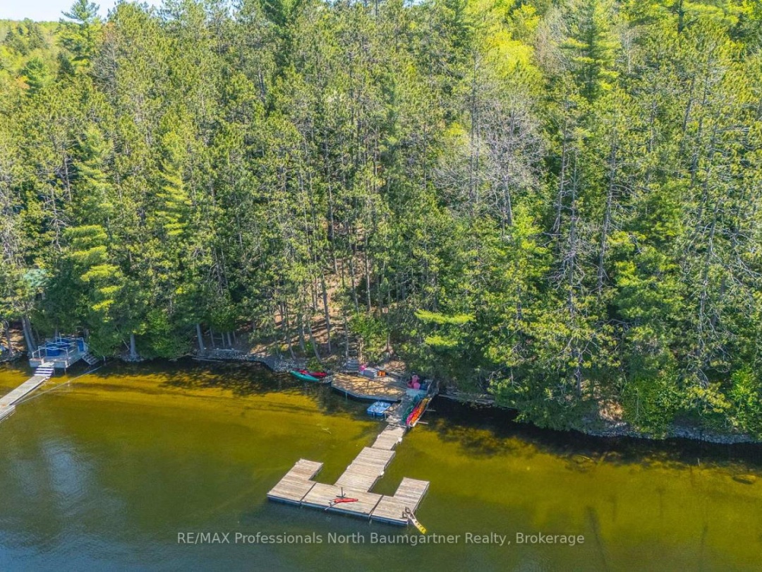 2766 Wilkinson Road, Kennisis Lake