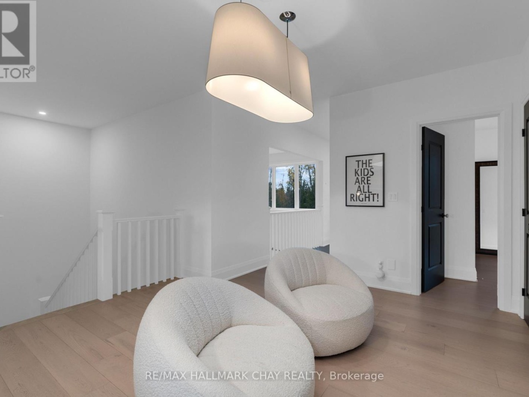 72 GEORGIAN GRANDE DRIVE, 