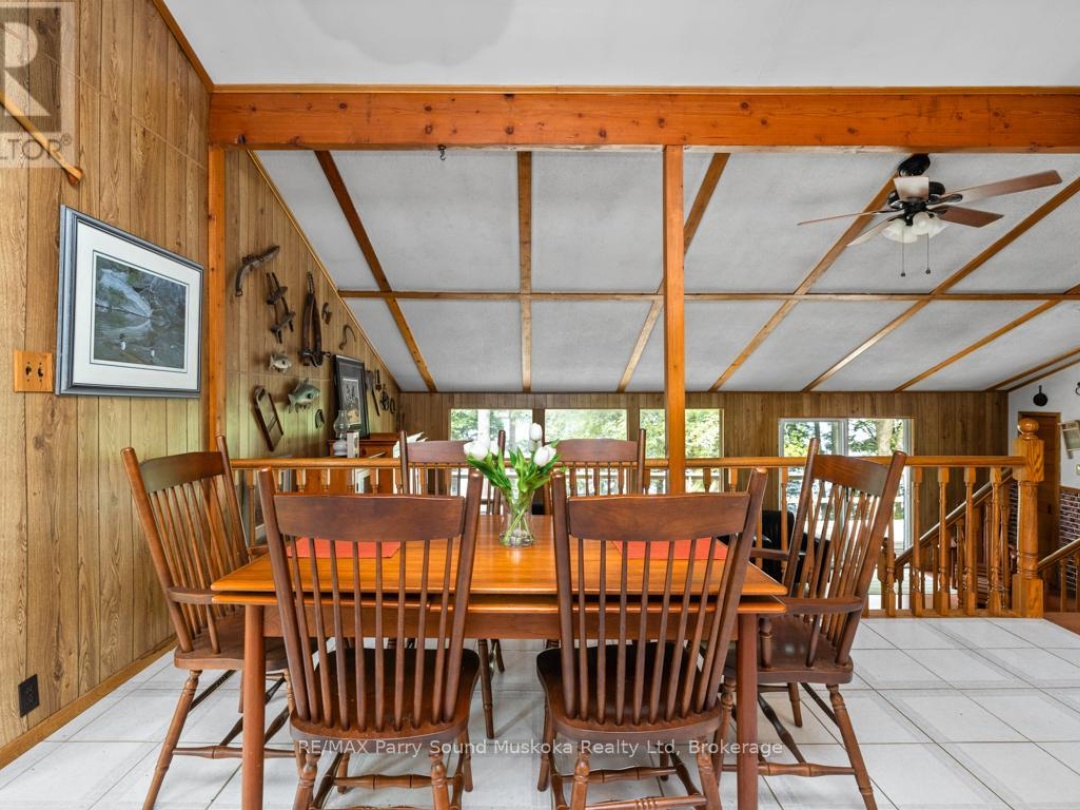 33 HOUSTON LANE, Otter Lake