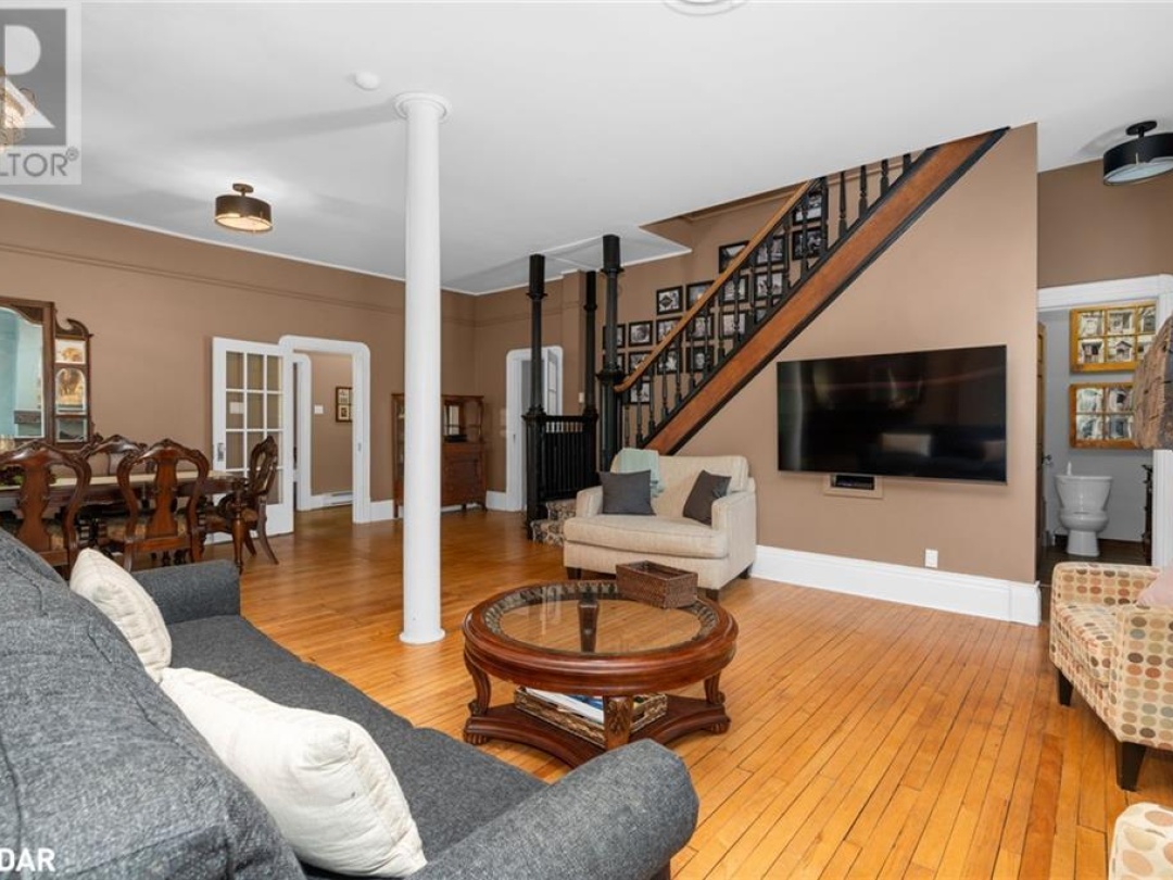 1002 COWBELL Lane, 